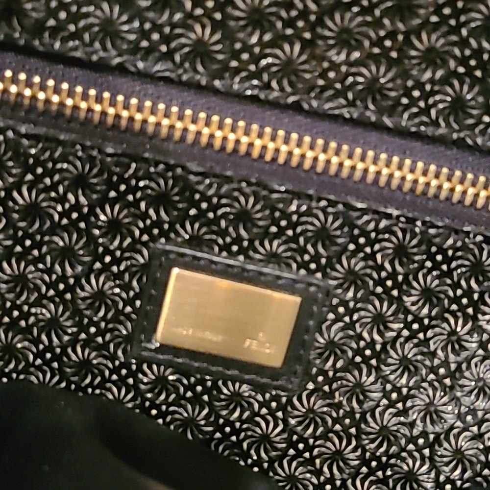 Fendi Peekaboo Black Bag - Picture 7 of 16